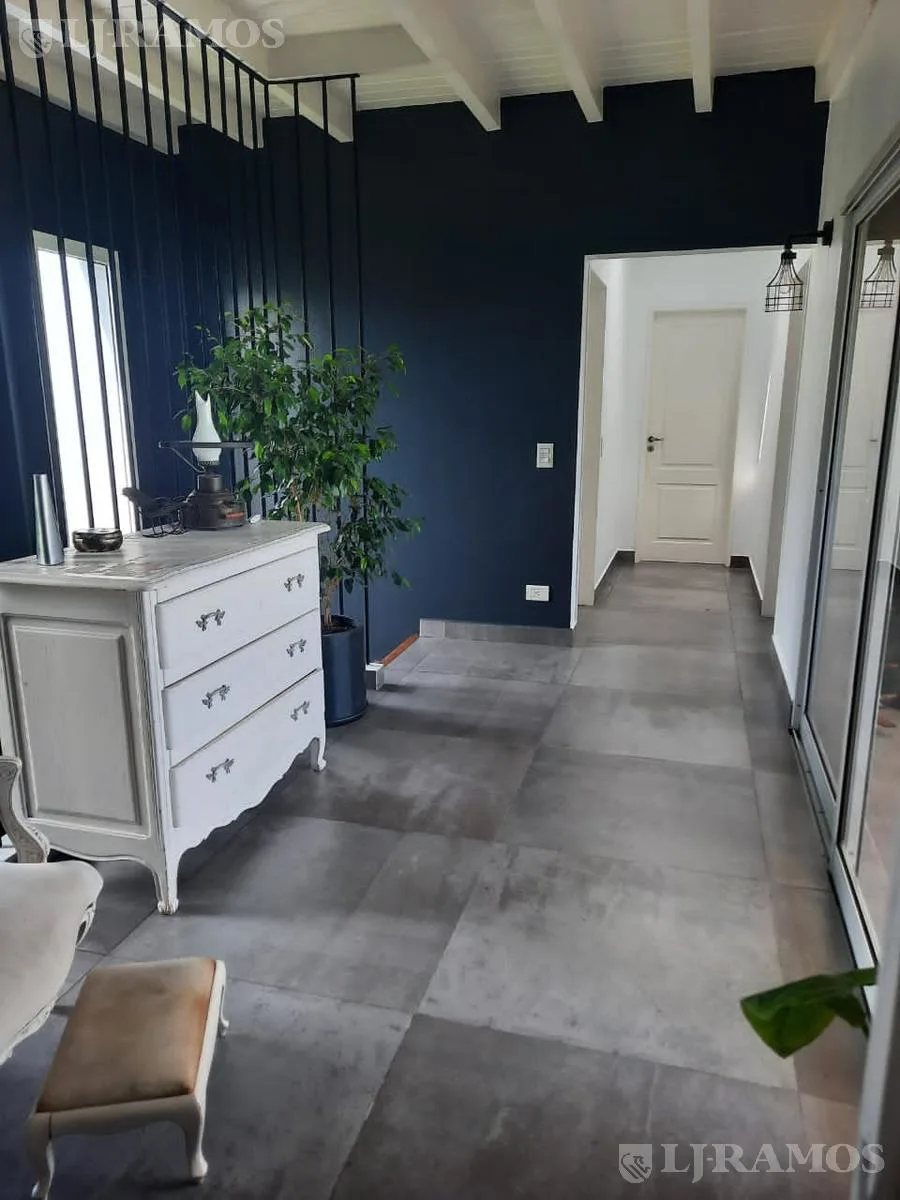 Casa con 3 dormitorios - lote interno -en venta en   Talar del lago II foto 5