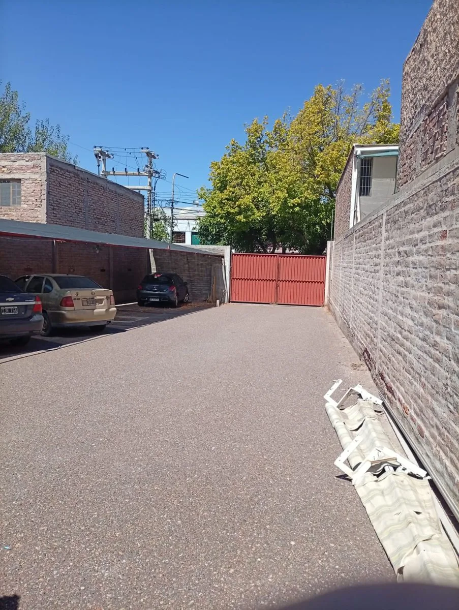 Terreno en Venta, GC., apto cocheras foto 3