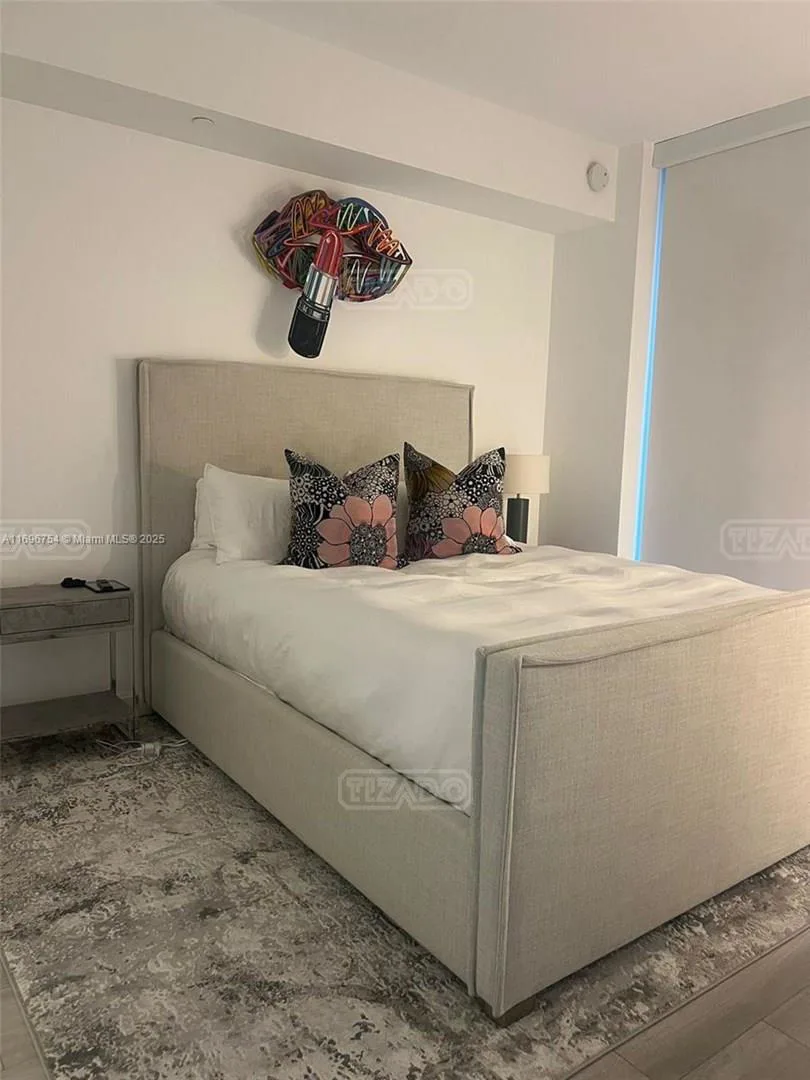 55 SW 9th #2610 foto 3