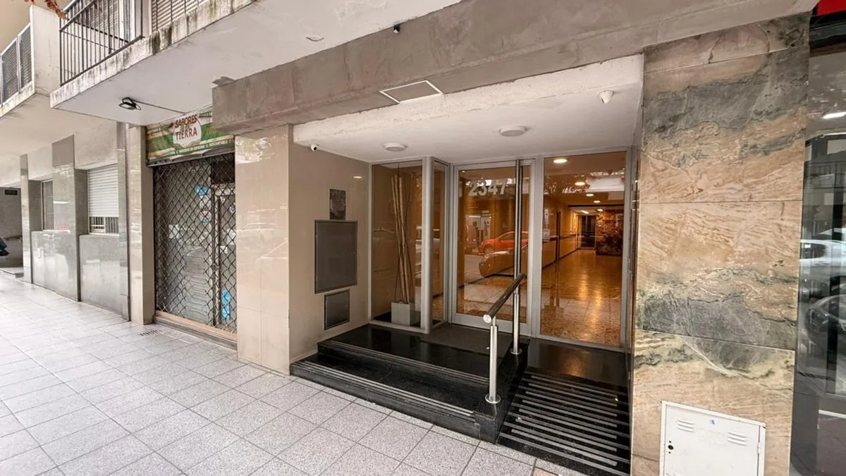 VENTA LOCAL COMERCIAL OPORTUNIDAD PLAZA COLON foto 5
