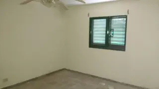 Oportunidad casa muy amplia a refaccionar 3 dorm. foto 1