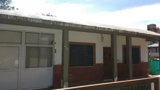 Oportunidad casa muy amplia a refaccionar 3 dorm. foto 5
