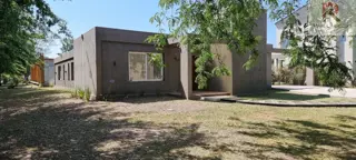 Importante Casa Minimalista a Estrenar 4 ambientes La Cesarina General Rodríguez Oportunidad foto 1