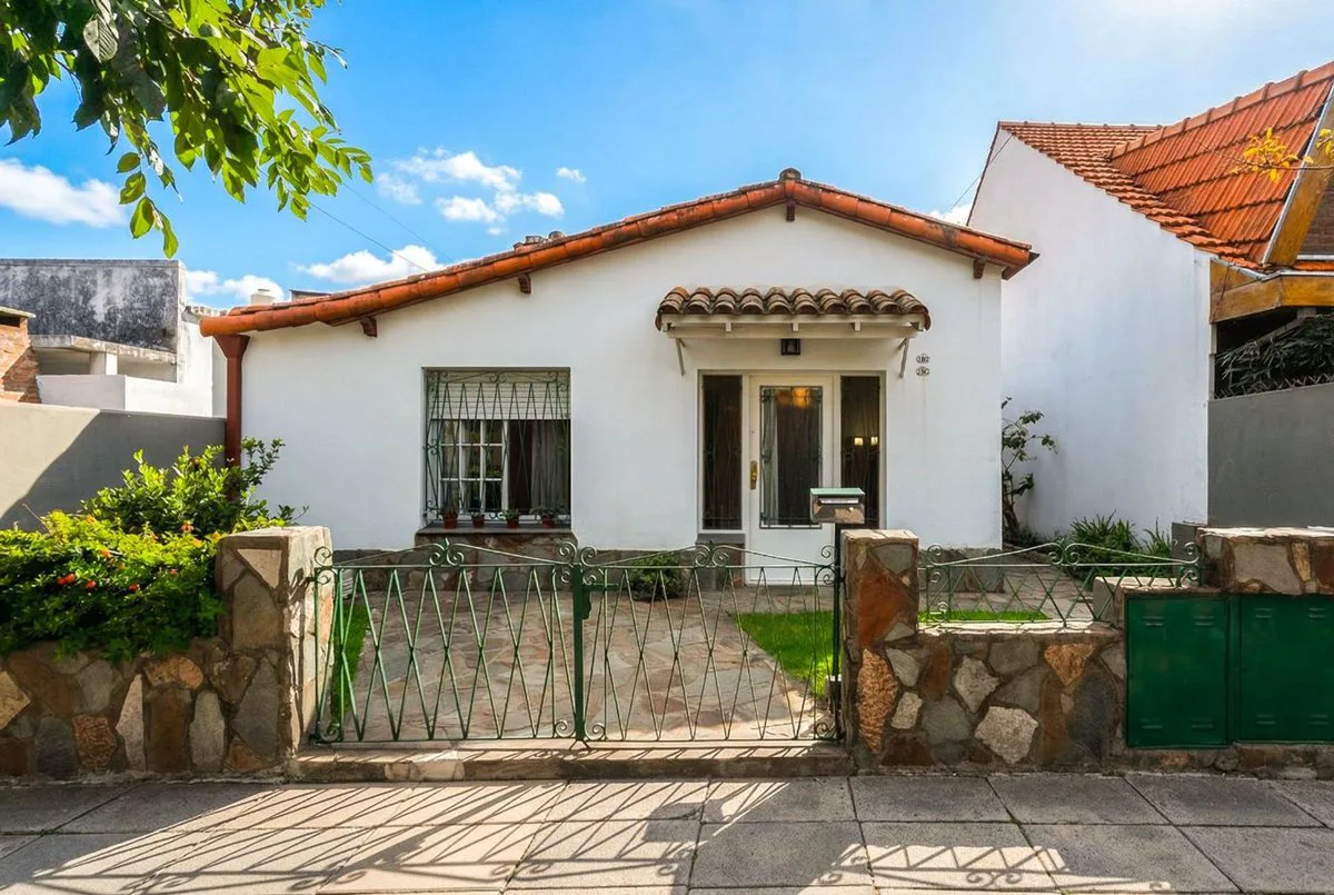 PH EN VENTA EN VILLA ADELINA (Reservado con BNA)