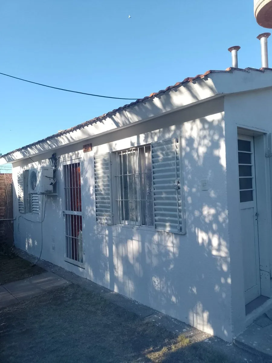 VENDE CASA Bº JUAN DE DIOS GARRO - SAN LUIS foto 3