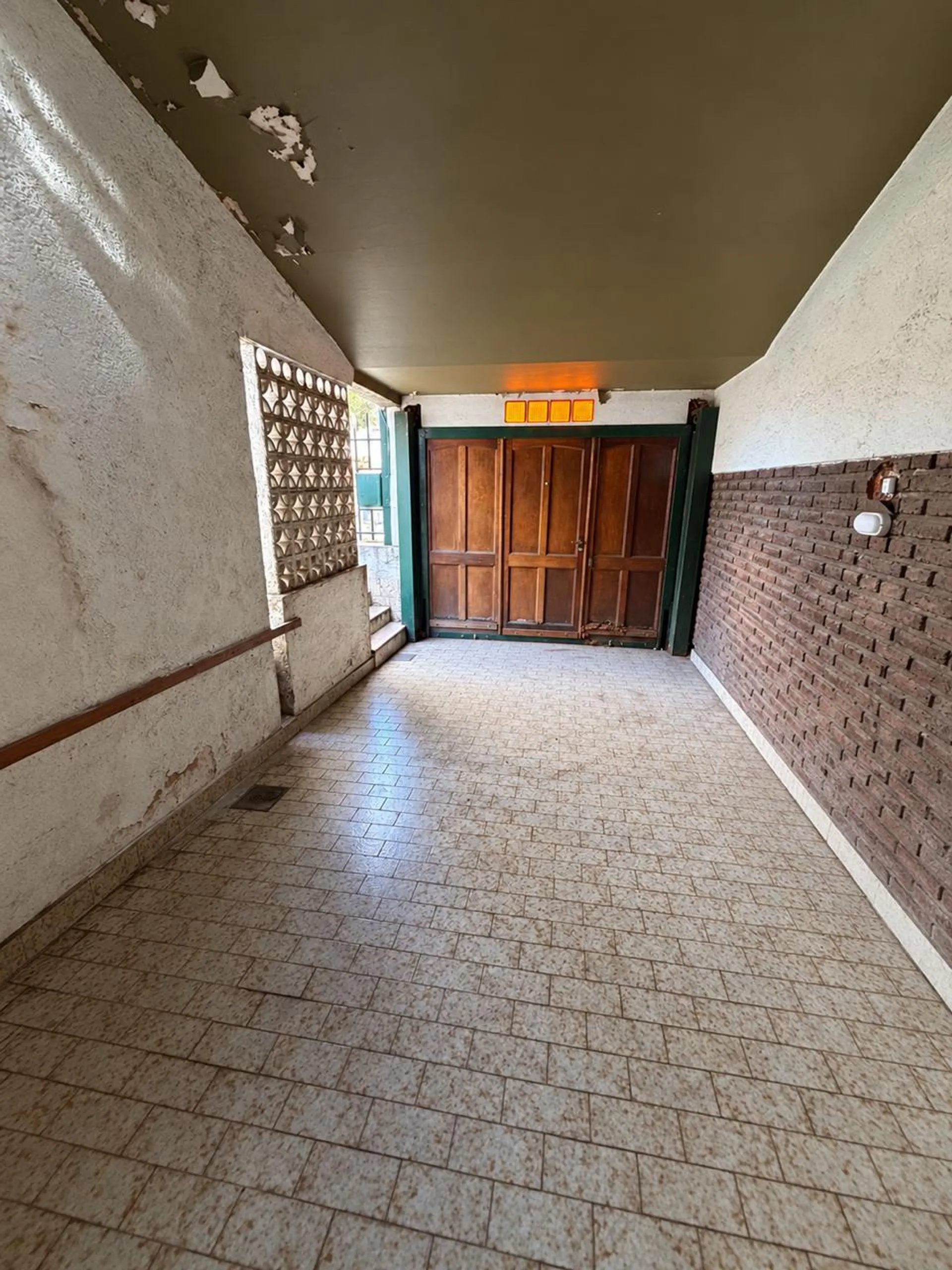 VENTA CASA 5 AMB EN MUNRO IDEAL PARA RECICLAR foto 3
