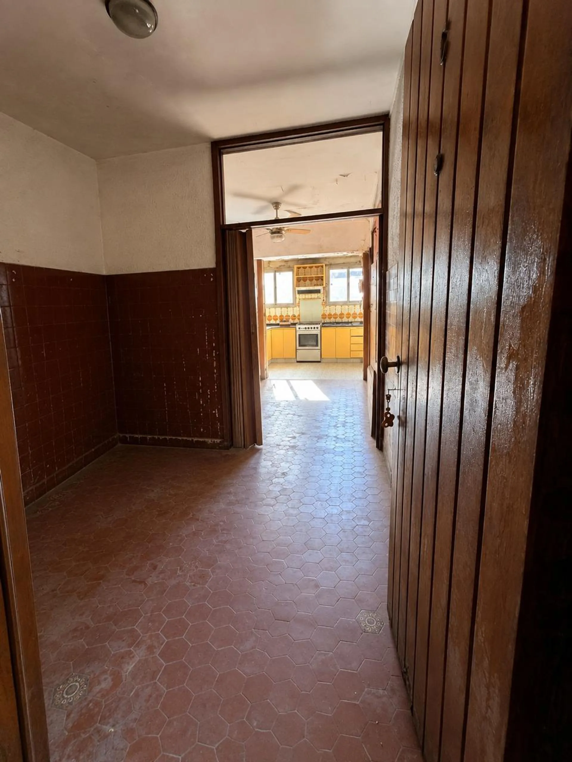 VENTA CASA 5 AMB EN MUNRO IDEAL PARA RECICLAR foto 4