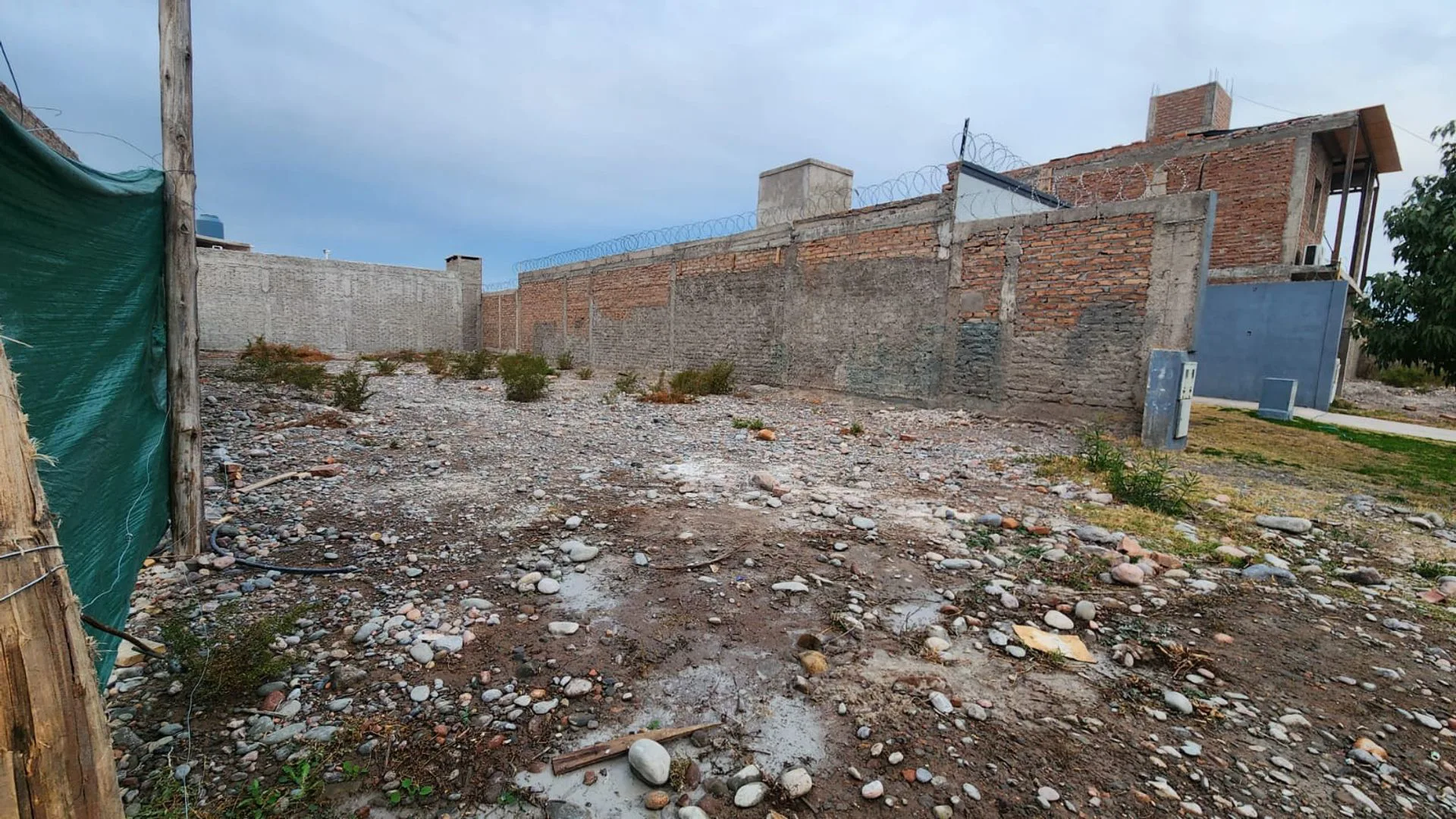 VENTA DE LOTE EN BARRIO MUDAP RIVADAVIA foto 2