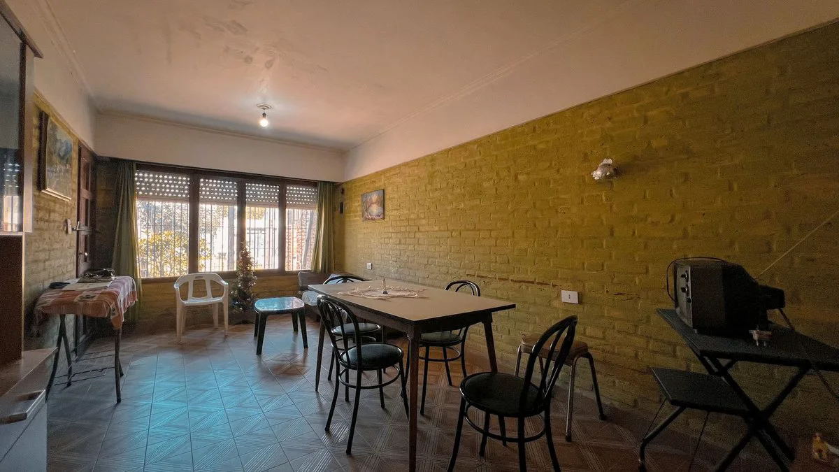 VENTA CASA 3 AMB CON JARDIN BARRIO EL GAUCHO foto 4