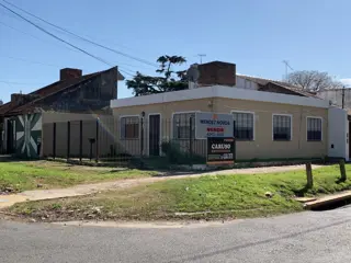 CASA DE 4 AMB EN UNA PLANTA foto 4