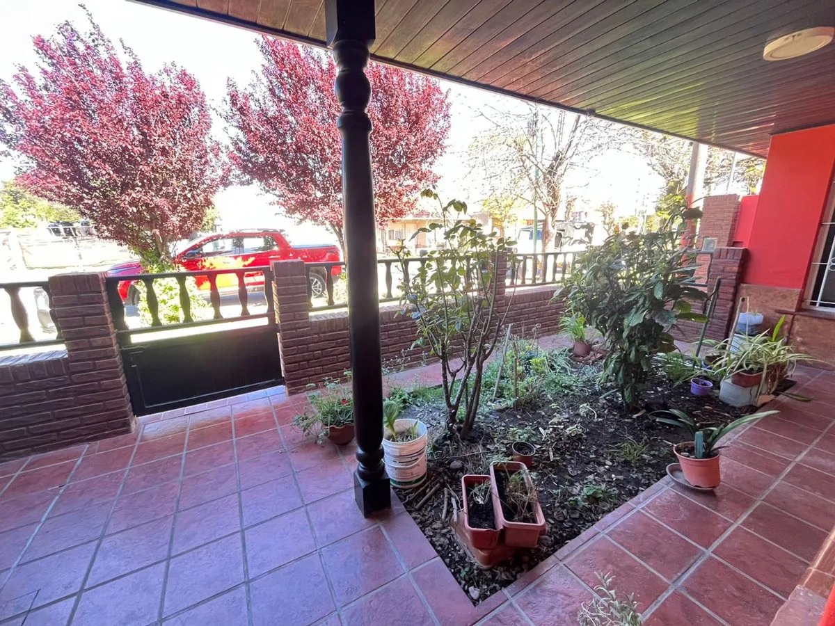 VENTA CASA 4 AMB CHALET  APTO CREDITO foto 3