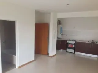 Hermoso departamento de 2 ambientes en el edificio Petit House - Monte Grande foto 2