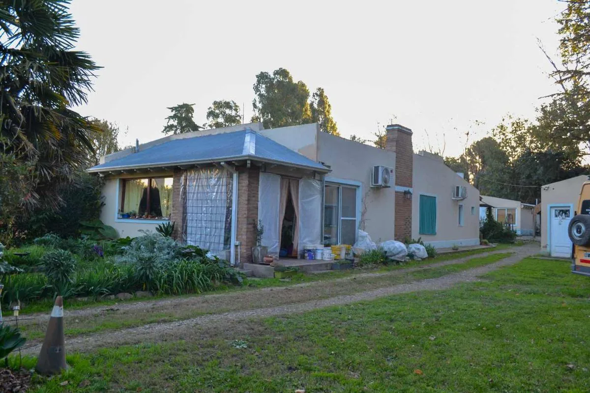 VENTA DE CASA Y CABAÑAS EN SIERRA DE LA VENTANA
