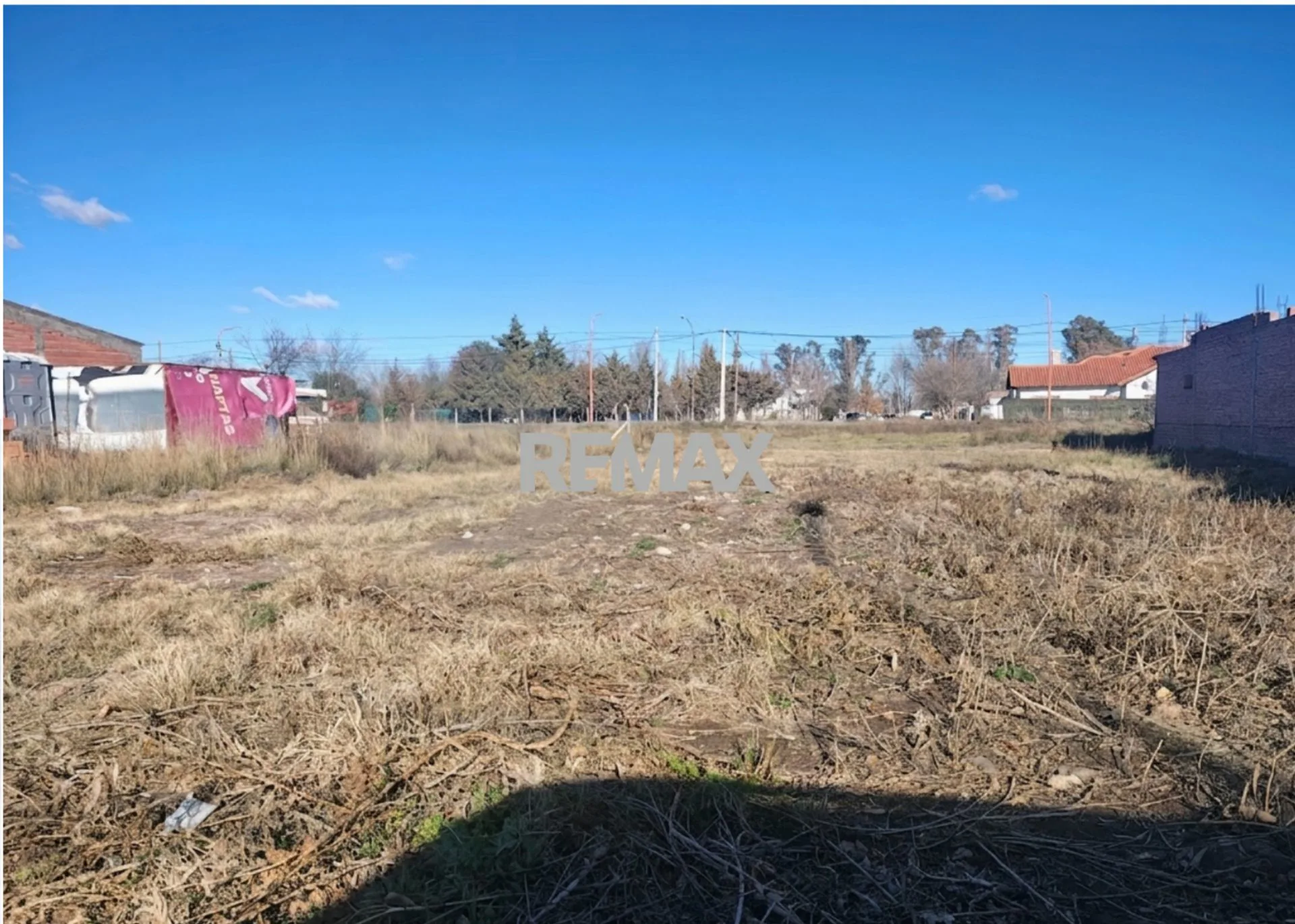 TERRENO EN VENTA EN BARRIO KEN LUMAR- F. ORO foto 2