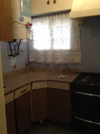 Alquiler de departamento con tres habitaciones y amplia terraza en Burzaco foto 2
