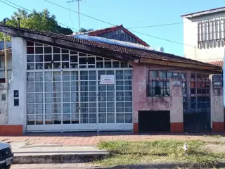 Se vende Ph en planta baja con local foto 4
