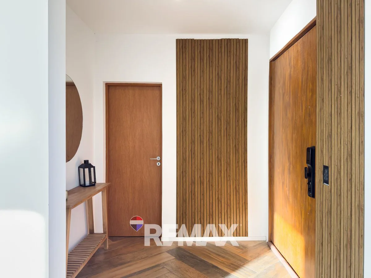 CASA EN VENTA CRUZ DEL SUR 5 AMBIENTES A LA LAGUNA foto 5
