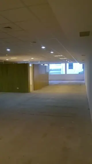 MUY BUENA PLANTA LIBRE EN MICROCENTRO 300M2 FRENTE A BCRA foto 5