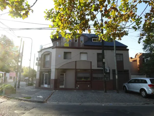 VENTA: San Luis esq. V. Lopez, Quilmes
