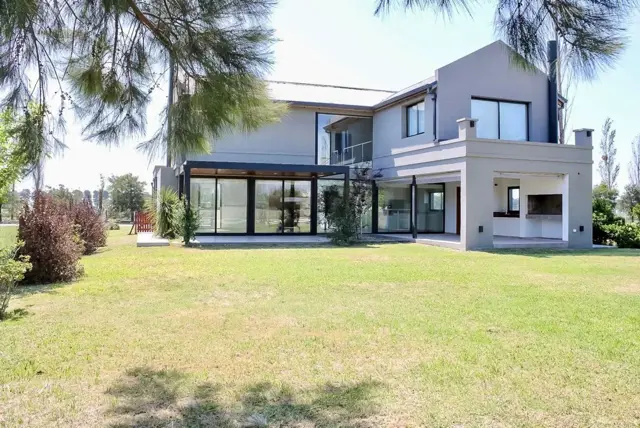 VENTA CASA A ESTRENAR LA RINCONADA COUNTRY CLUB