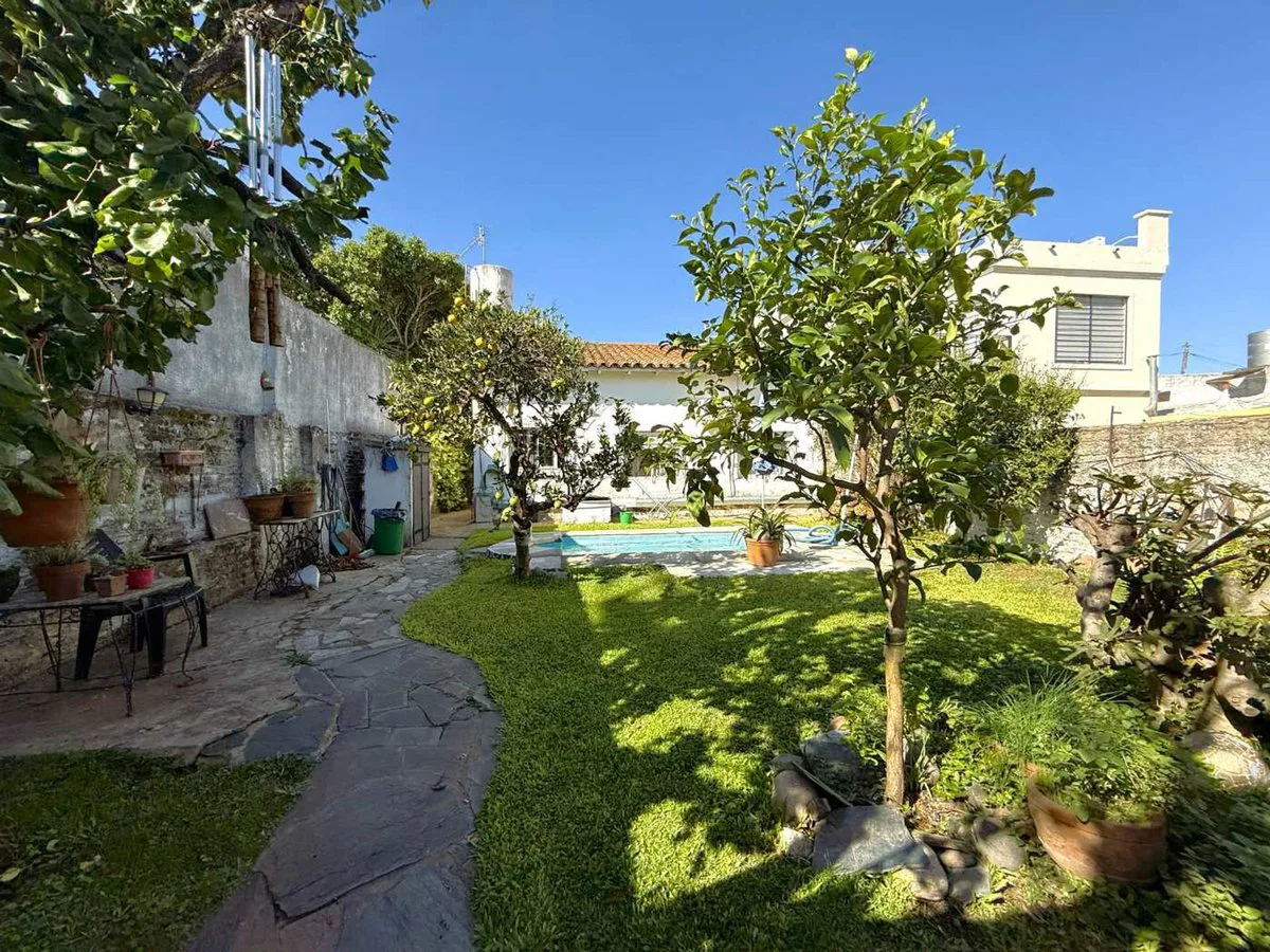 Casa en venta 3 Dormitorios Martinez, San Isidro foto 2