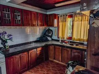 GUIDEK - STASIUK PROPIEDADES VENDE HERMOSA CASA foto 5