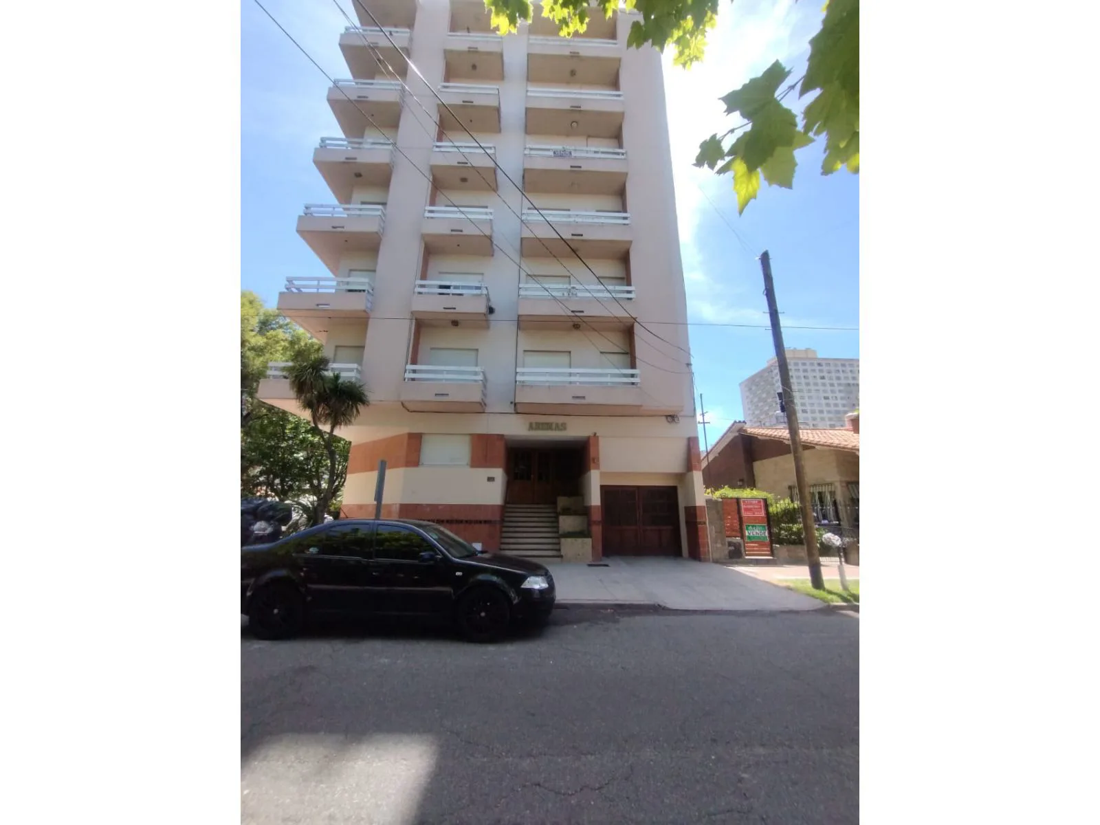 Bright 1-Bedroom Apartment with Terrace Balcony in Miramar, Arenas Building – photo 8 of 9