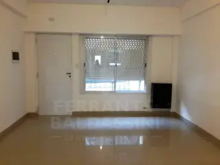 BURZACO: VENTA DE 2 DPTOS ,2 AMBIENTES COMODOS, LUMINOSOS, CON COCHERA Y PATIO ( VENTA EN BLOQUE ) foto 3