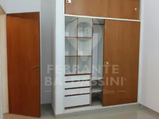 BURZACO: VENTA DE 2 DPTOS ,2 AMBIENTES COMODOS, LUMINOSOS, CON COCHERA Y PATIO ( VENTA EN BLOQUE ) foto 4