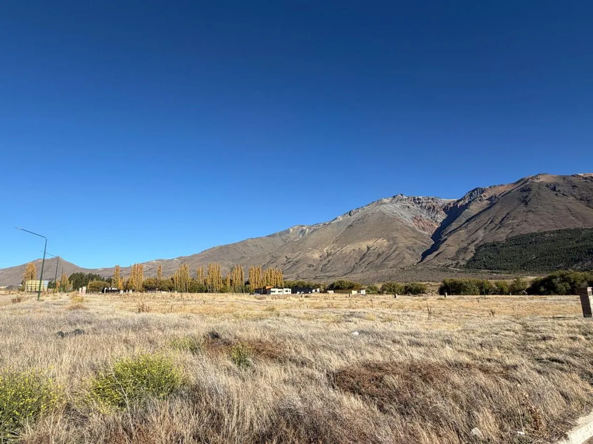 Terreno en Esquel foto 2