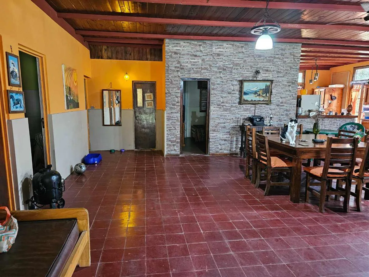 Casa quinta 5 amb en venta laguna de lobos 1632m2 foto 3