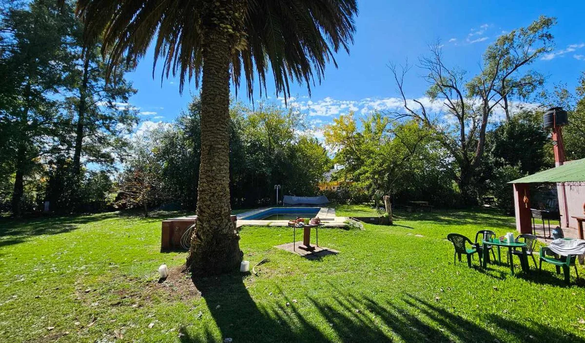 Casa quinta 5 amb en venta laguna de lobos 1632m2 foto 4