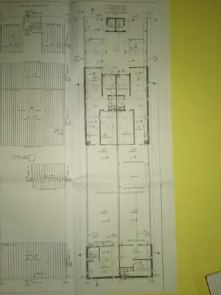 EXCELENTE PROPIEDAD EN BENAVIDEZ CASA DE TRES AMBIENTES MAS CUARTO DE HUESPEDES CON ENTRADA DE AUTO Y FONDO LIBRE foto 2
