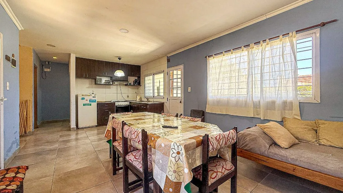 Venta Casa Moderna 4 Ambientes  APTA Credito foto 3