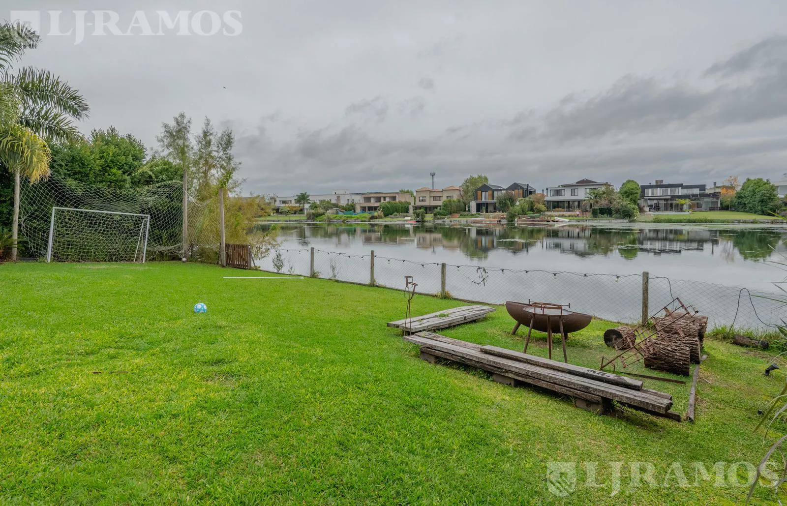 Casa con 4 dormitorios en venta y/o alquiler en Barbarita foto 5