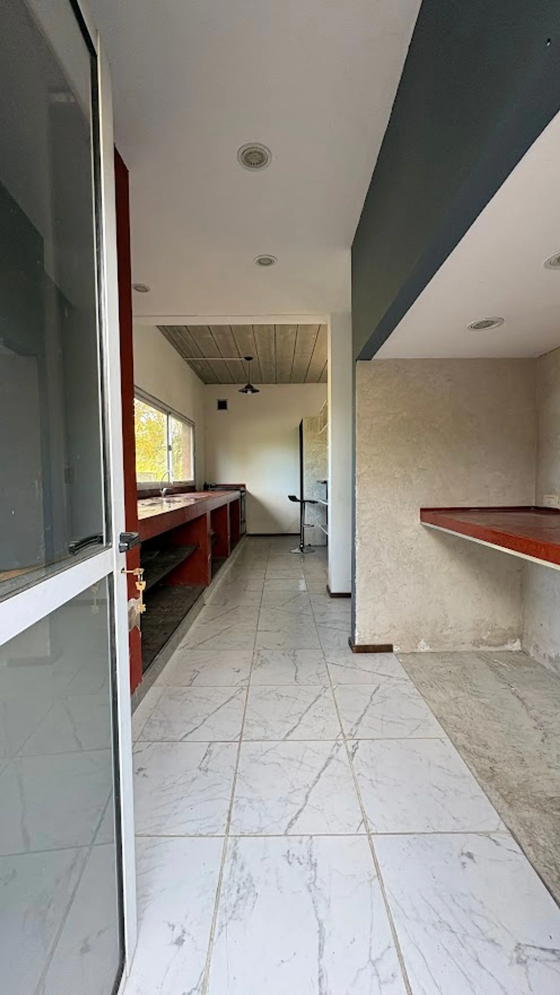 CASA 4 AMB. - PILETA - BARRIO PRIVADO - MANZANARES foto 3