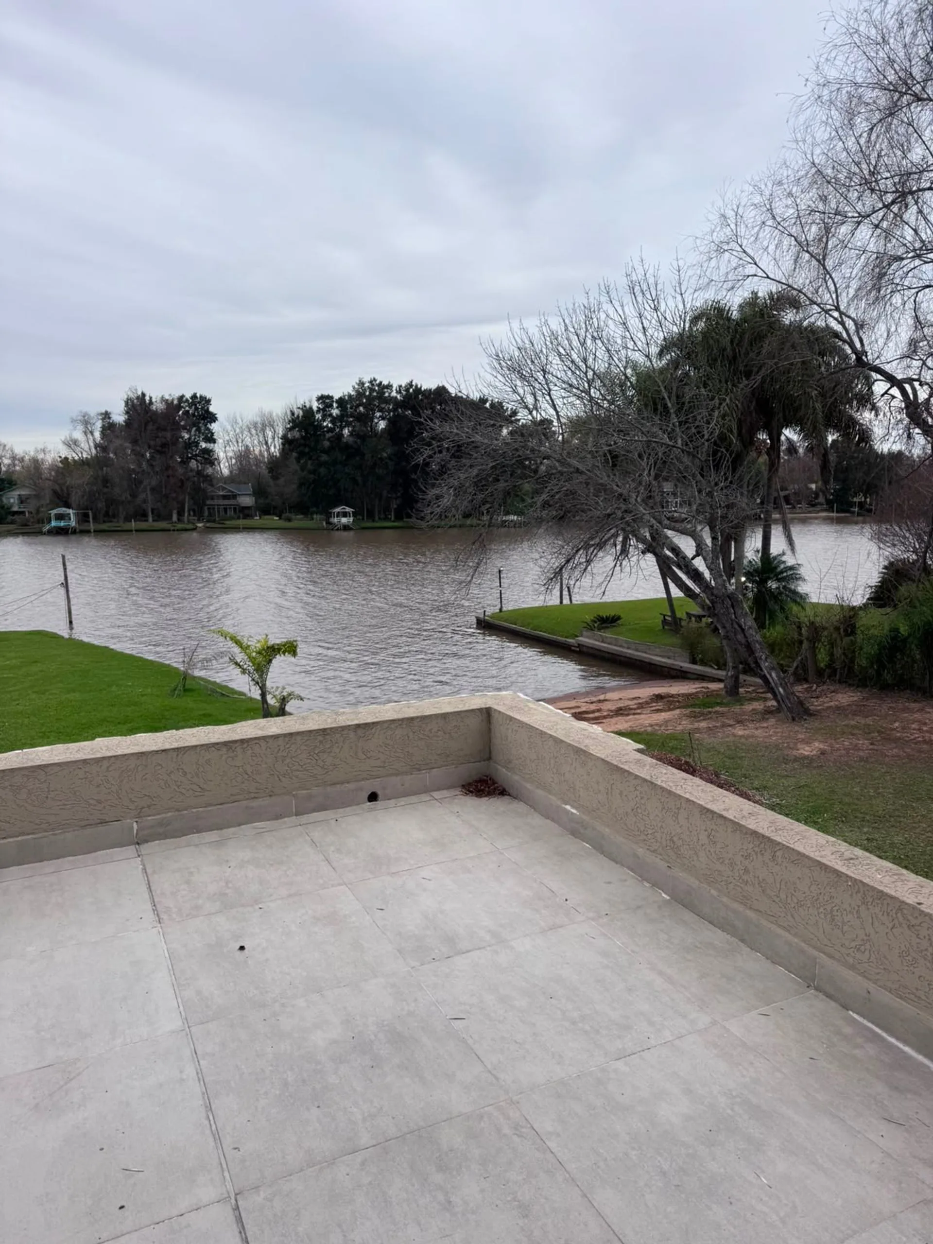 CASA EN VENTA DELTA TIGRE CON  MUELLE PROPIO. foto 5