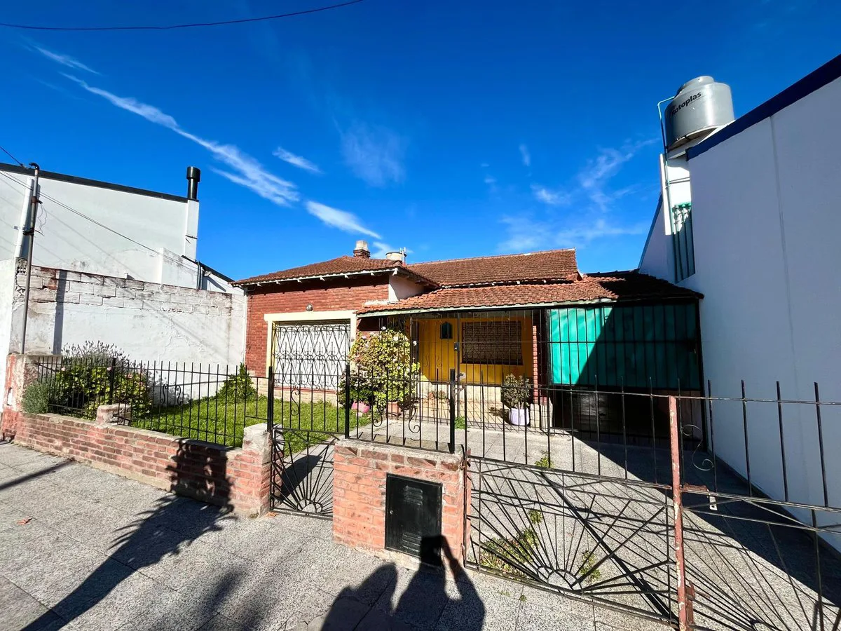 OPORTUNIDAD CASA 3 AMBIENTES RECICLAR - V.PRIMERA foto 2