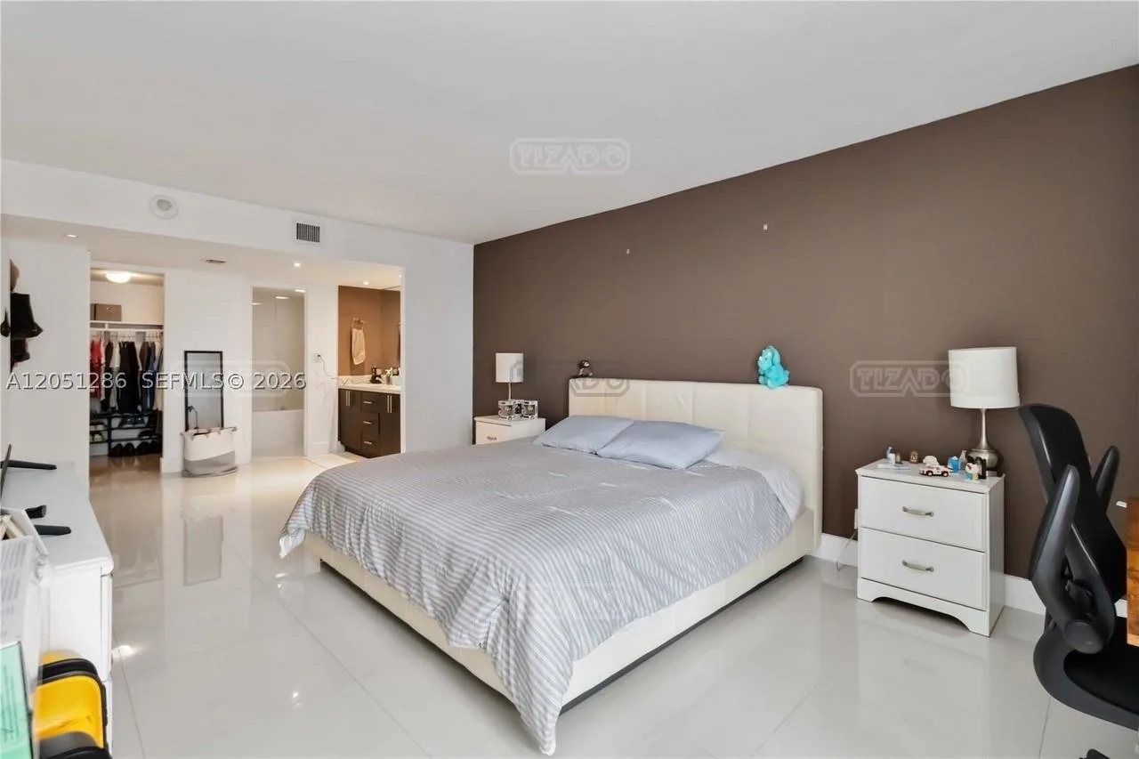 100 Bayview Dr #2014 100 foto 3
