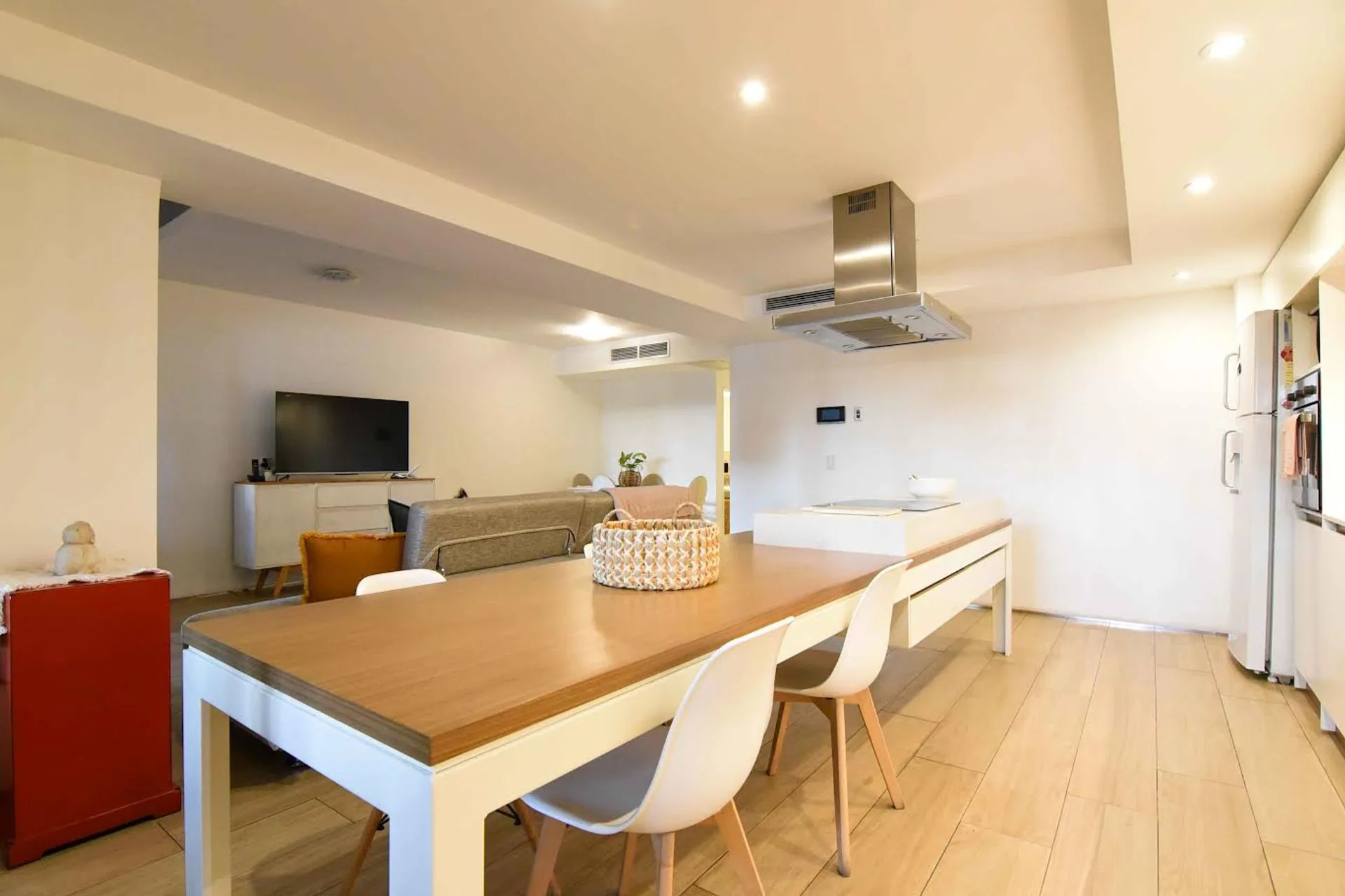 Venta Piso 3 Ambientes | 2 suites | Cochera| Azcuy foto 2