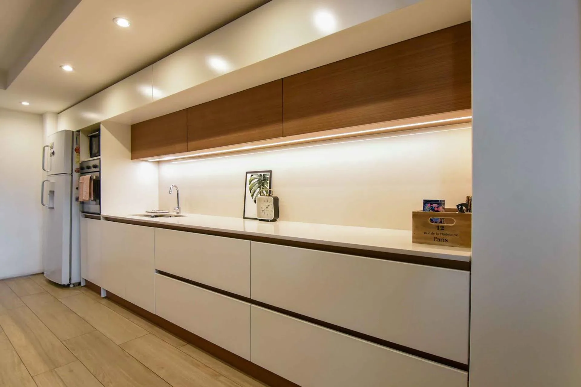 Venta Piso 3 Ambientes | 2 suites | Cochera| Azcuy foto 3