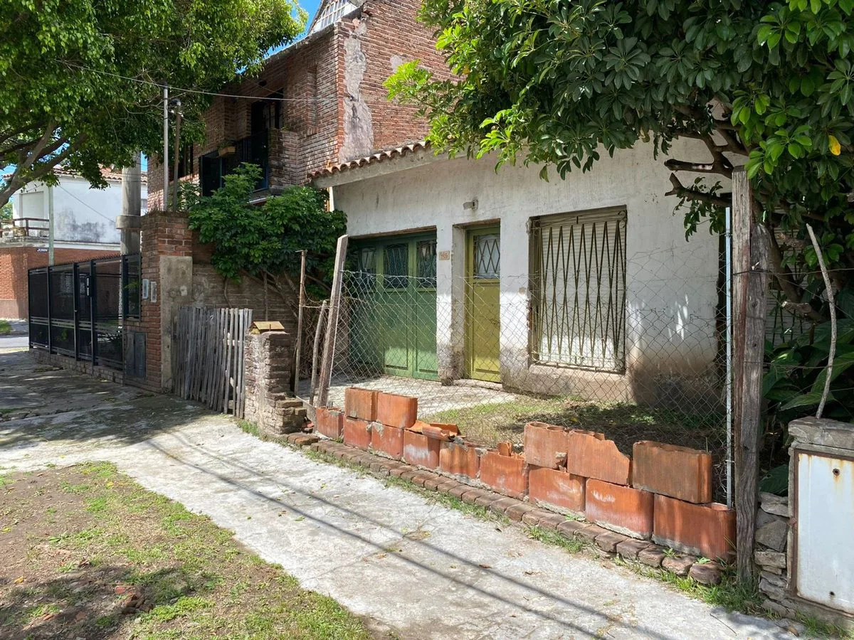 VENTA CASA EN CONSTRUCCION LOTE PROPIO BOULOGNE foto 3