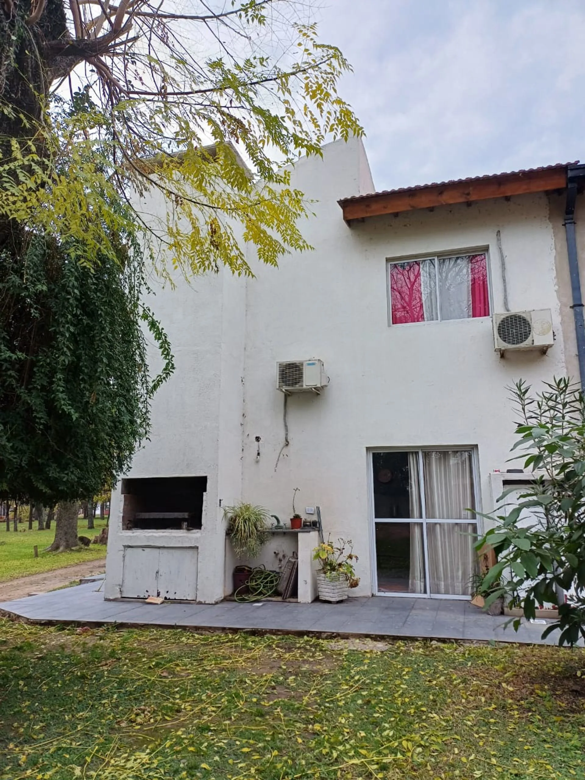 VENTA DUPLEX EN COUNTRY 3 AMBIENTES EN MONTE GRAND foto 2