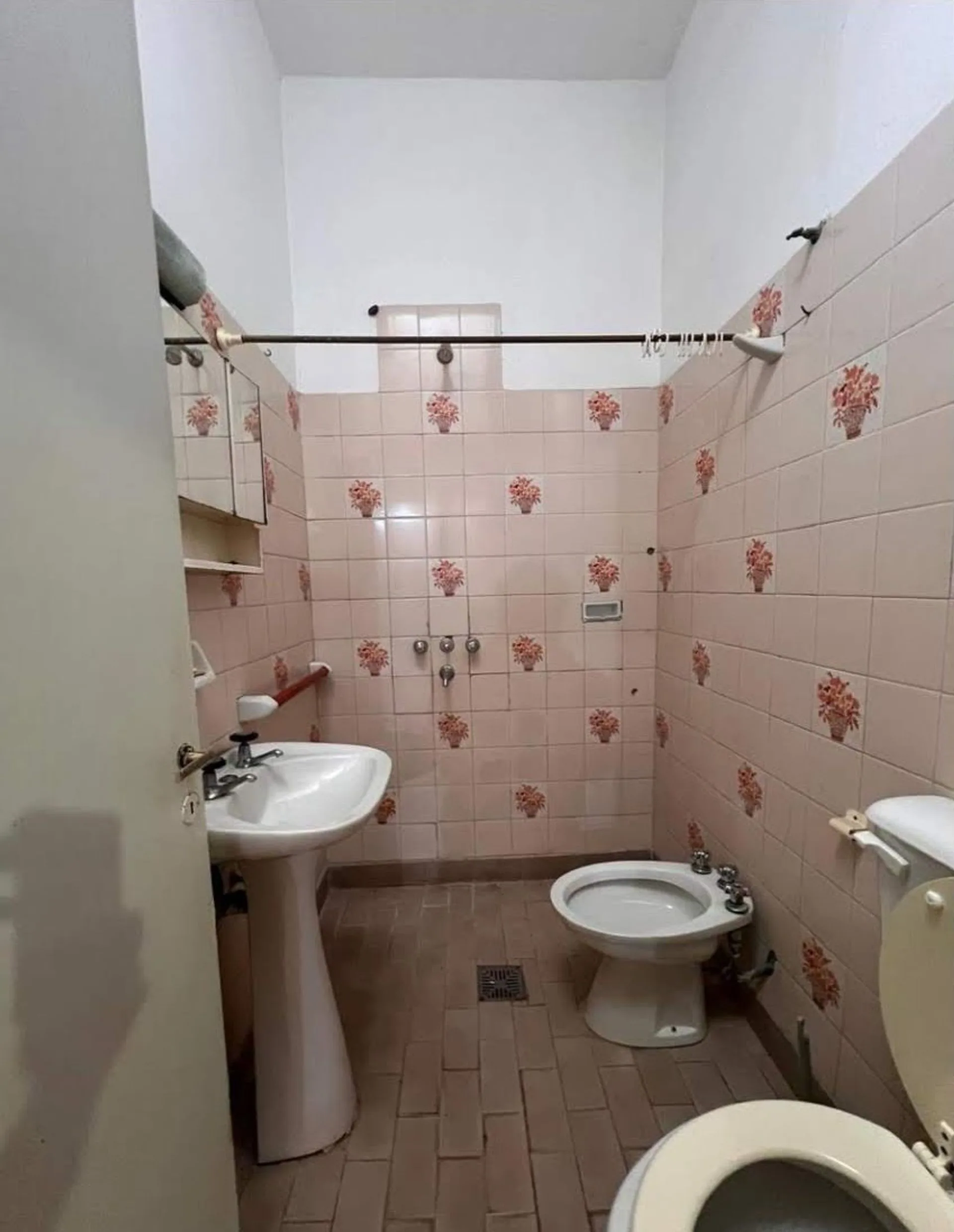 VENTA CASA 3 DORMITORIOS EN BARRIO SAN MARTIN foto 2