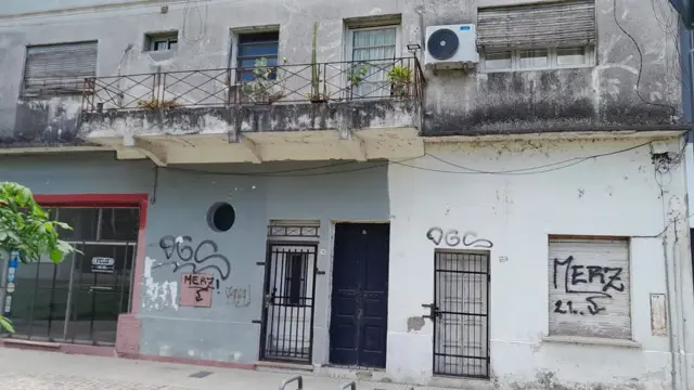 VENTA !!!Plaza del Soldado Local, depto. y casa.