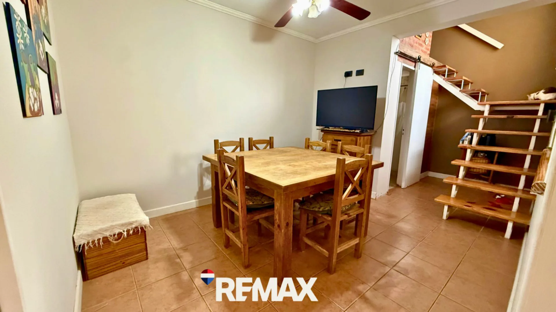 VENTA CASA EN PH AL FRENTE  3 DORM B° SAN MARTIN foto 3