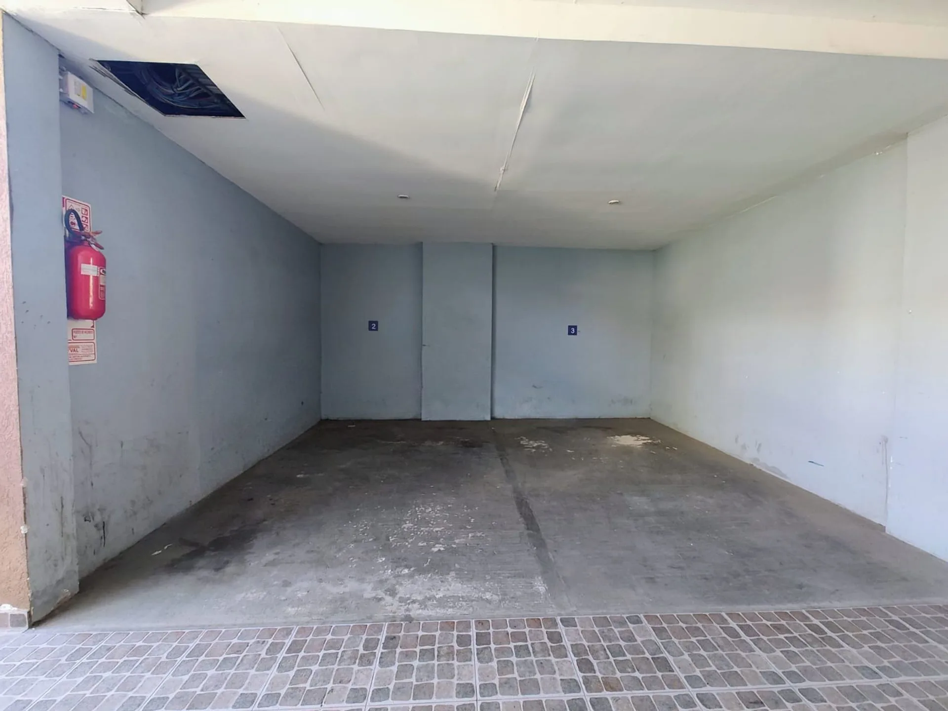 VENTA DEPARTAMENTO 2 AMBIENTES CASEROS CON COCHERA foto 3
