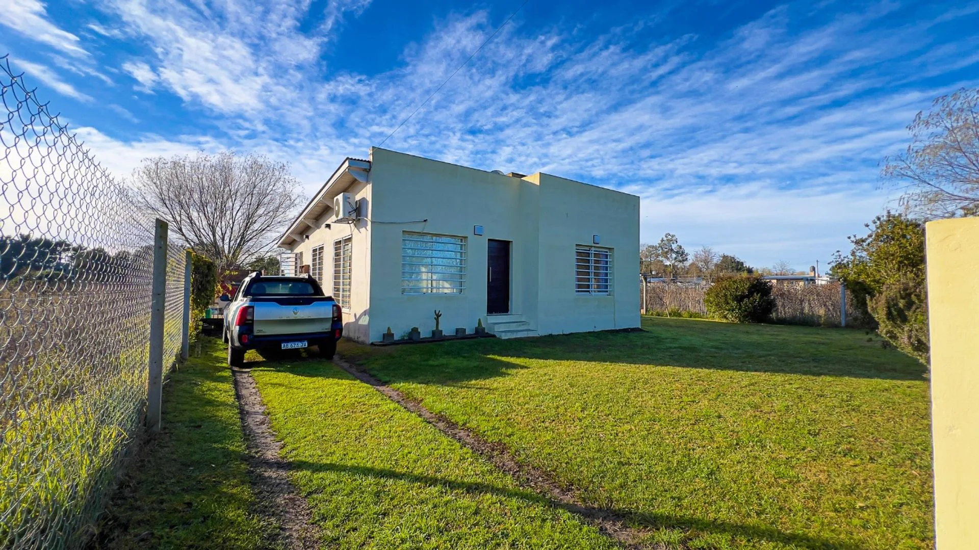 Venta casa 3 ambientes La Laura  Apta credito foto 4