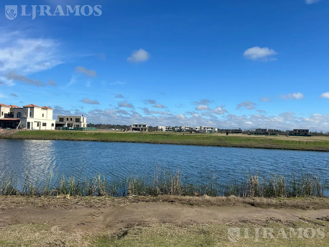 Terreno en Puertos del Lago - BARRIO AMARRAS foto 5