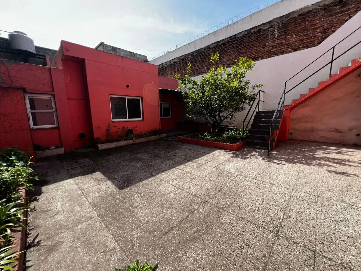DOS CASA S/LOTE DE 237 M2 V. ALSINA VENTA-PERMUTA foto 4